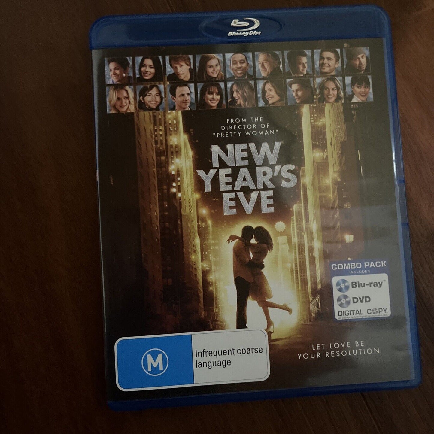 New Year's Eve (Blu-ray, 2011, 2-Disc) Michelle Pfeiffer, Zac Efron, Region B