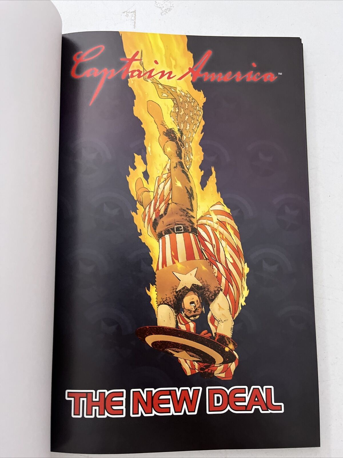 Captain America - The New Deal Marvel Ultimate Graphic Novel Hardcover No 27