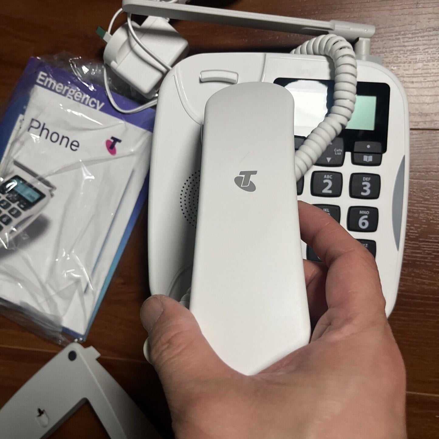 Telstra TPA Priority Assistant White Wired Landline Telephone HW00.03 NBN