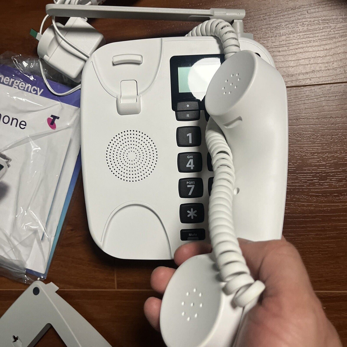 Telstra TPA Priority Assistant White Wired Landline Telephone HW00.03 NBN