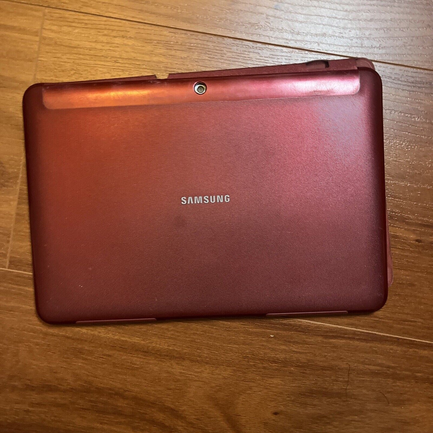 Samsung Galaxy Tab 2 10.1 Tablet with Case GT-P5110 16gb