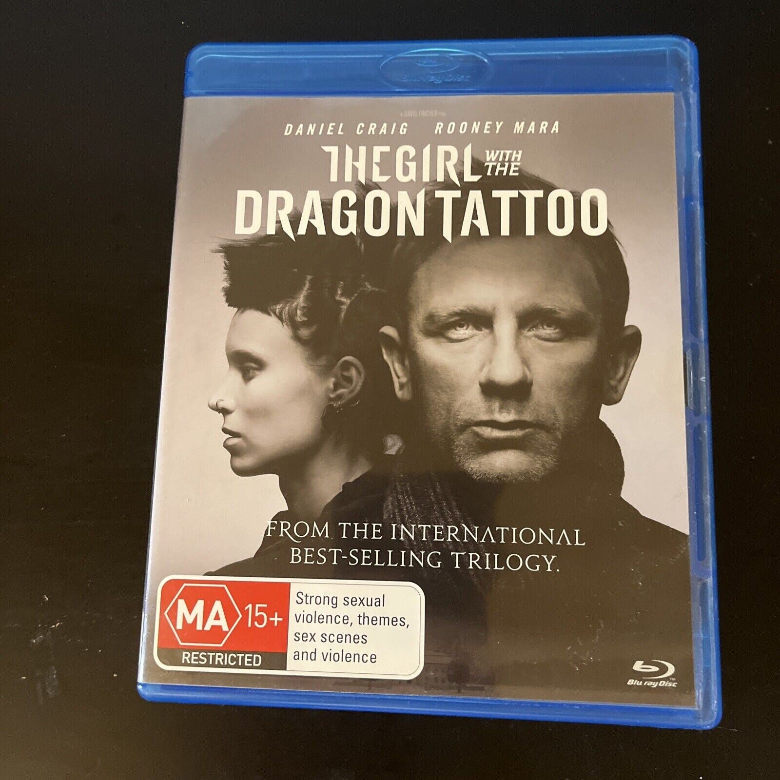 The Girl With The Dragon Tattoo (Blu-ray, 2011) Daniel Craig, All Regi –  Retro Unit