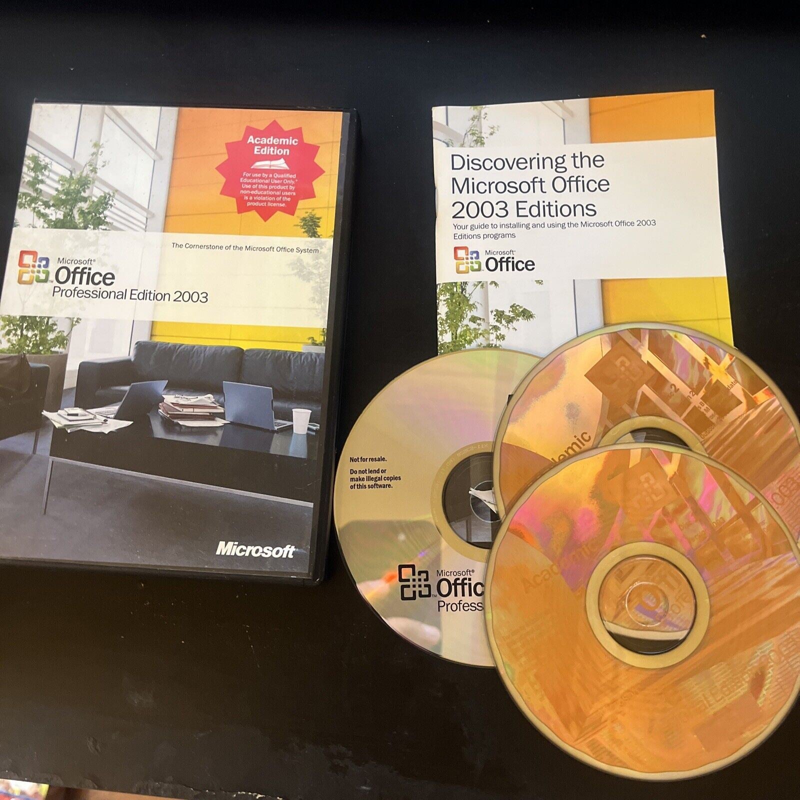 Microsoft Office Professional Edition Academic Edition 2003 PC DVDROM