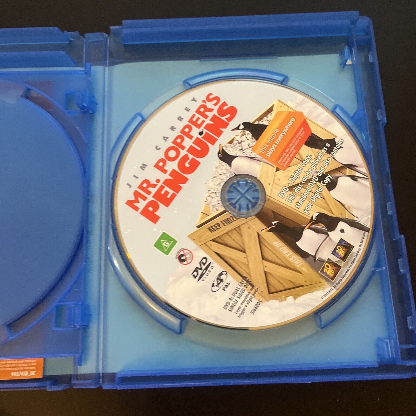 Mr. Popper's Penguins (Blu-ray + DVD, 2011, 2-Disc) Jim Carrey Region B & 4