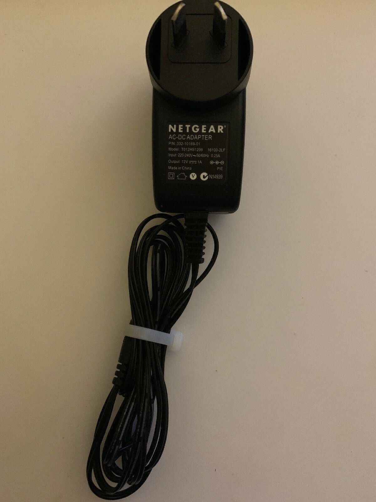 Genuine Netgear AC Adapter Model: T012HS1209 P/N: 332-10169-01 12V 1A