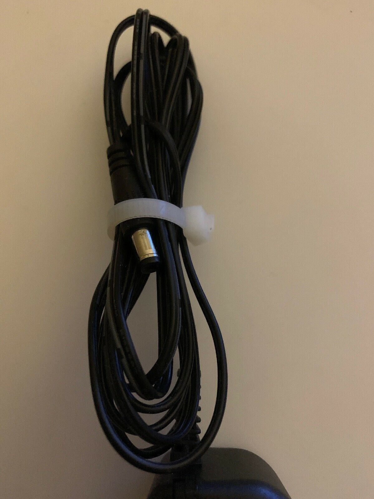 Genuine Netgear AC Adapter Model: T012HS1209 P/N: 332-10169-01 12V 1A