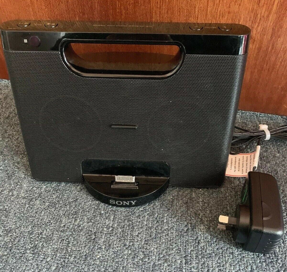 Sony Personal Audio Docking System RDP-M7iP iPhone iPod 30pin With Power Supply