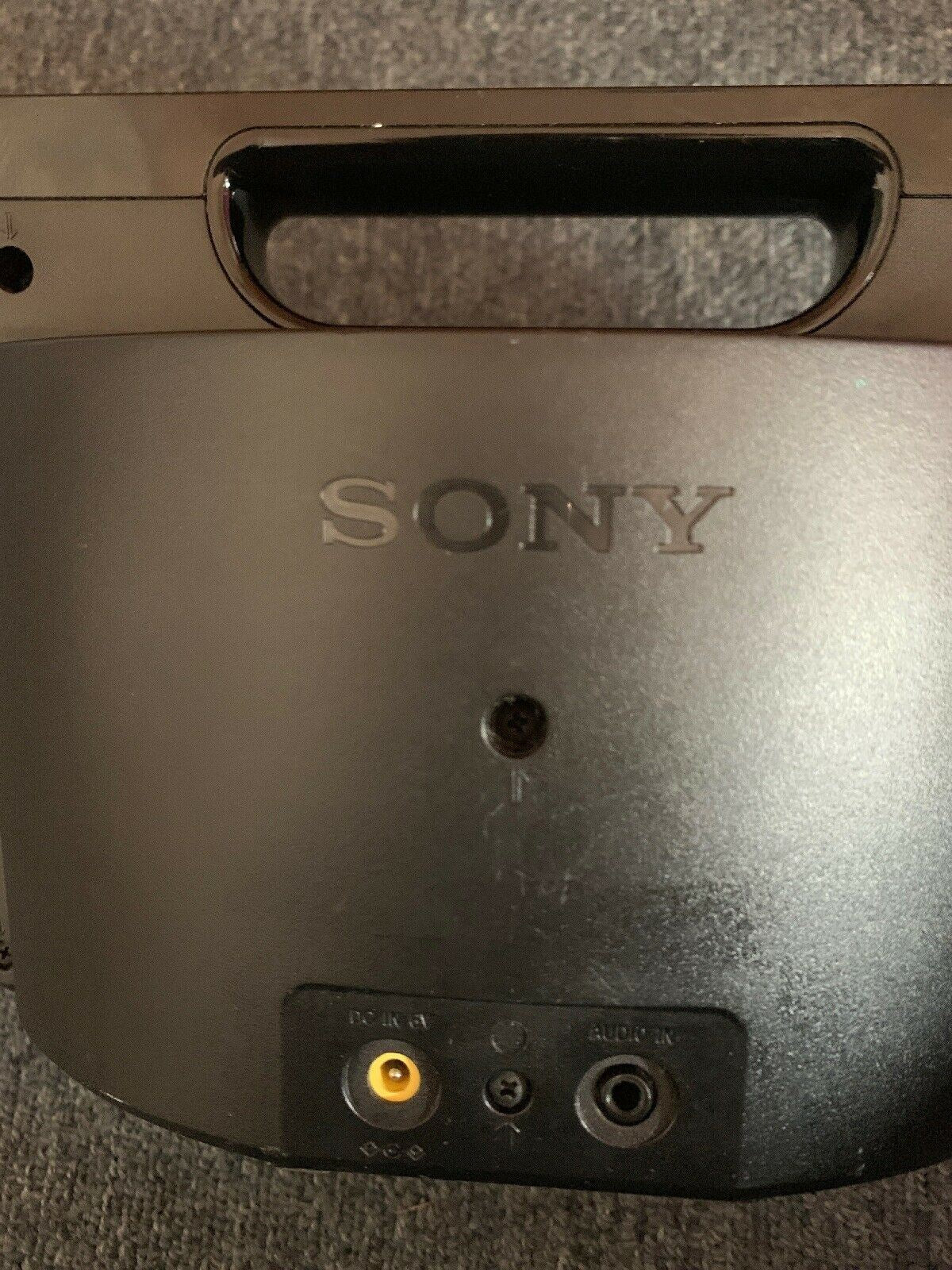 Sony Personal Audio Docking System RDP-M7iP iPhone iPod 30pin With Power Supply