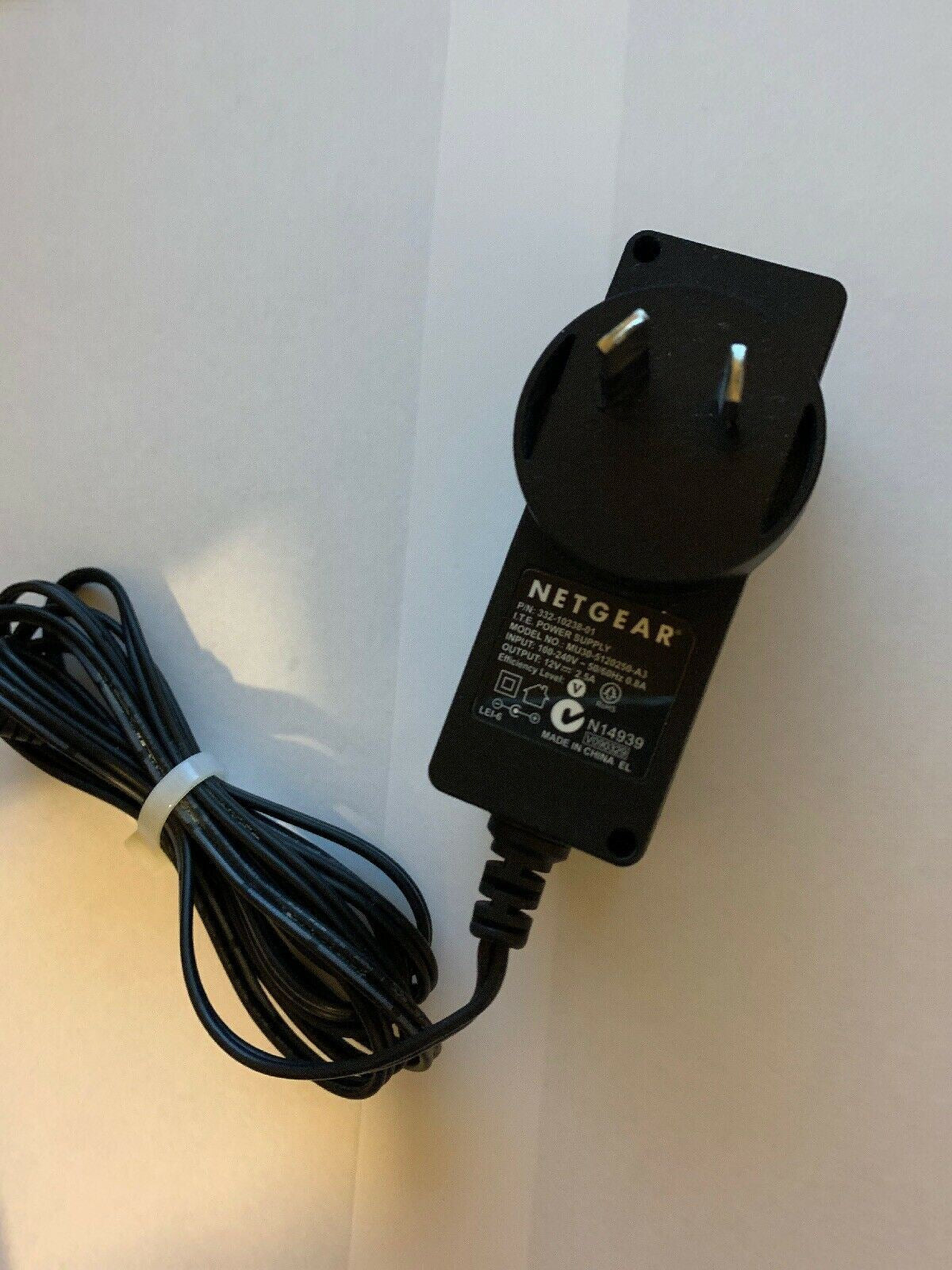 Genuine Netgear MU30-5120250-A3 AC Adapter 12 v 2.5a