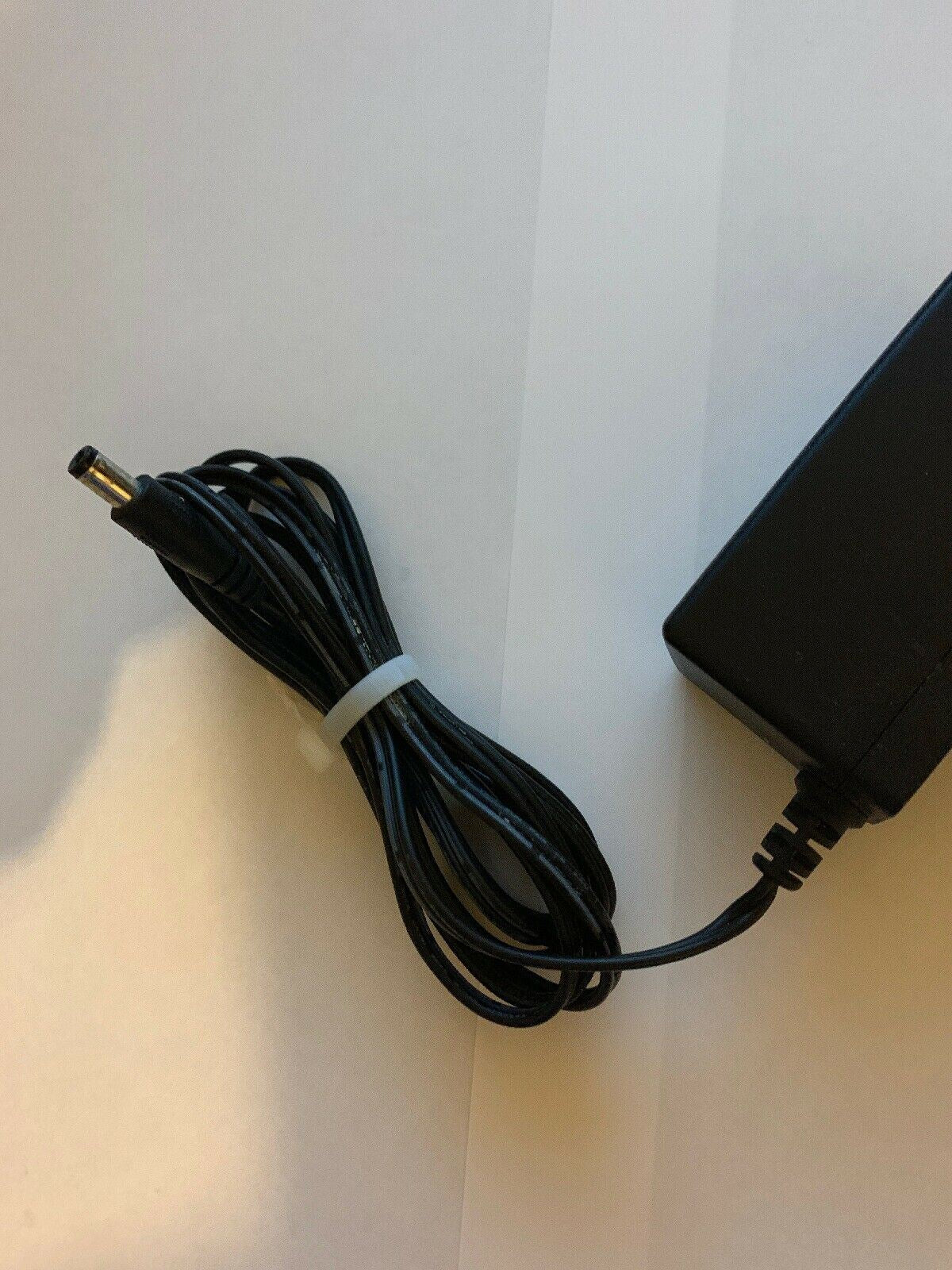 Genuine Netgear MU30-5120250-A3 AC Adapter 12 v 2.5a