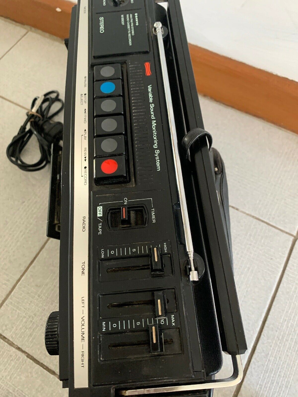 Sanyo Stereo Radio Cassette Recorder M9902F Vintage Boombox - RARE Made in Japan