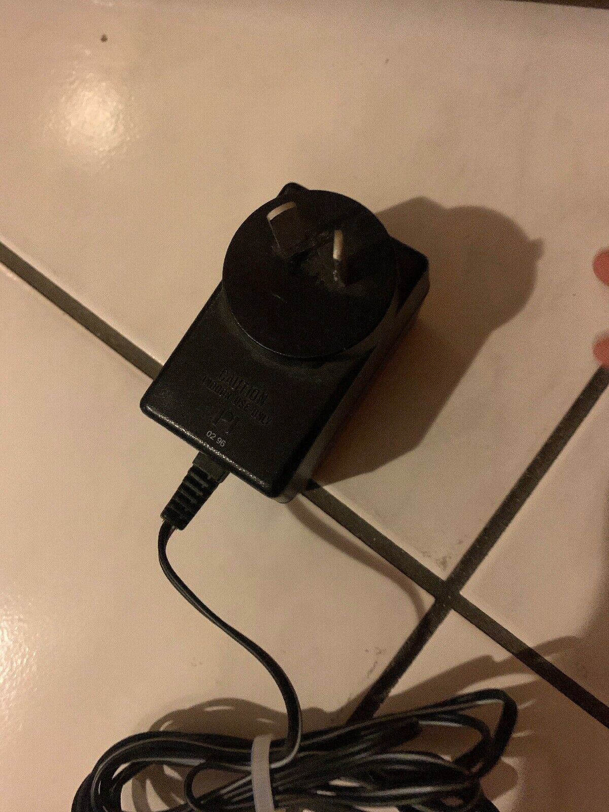 Genuine Telstra Technologies TT-300-6B AC Adapter 9V 300mA