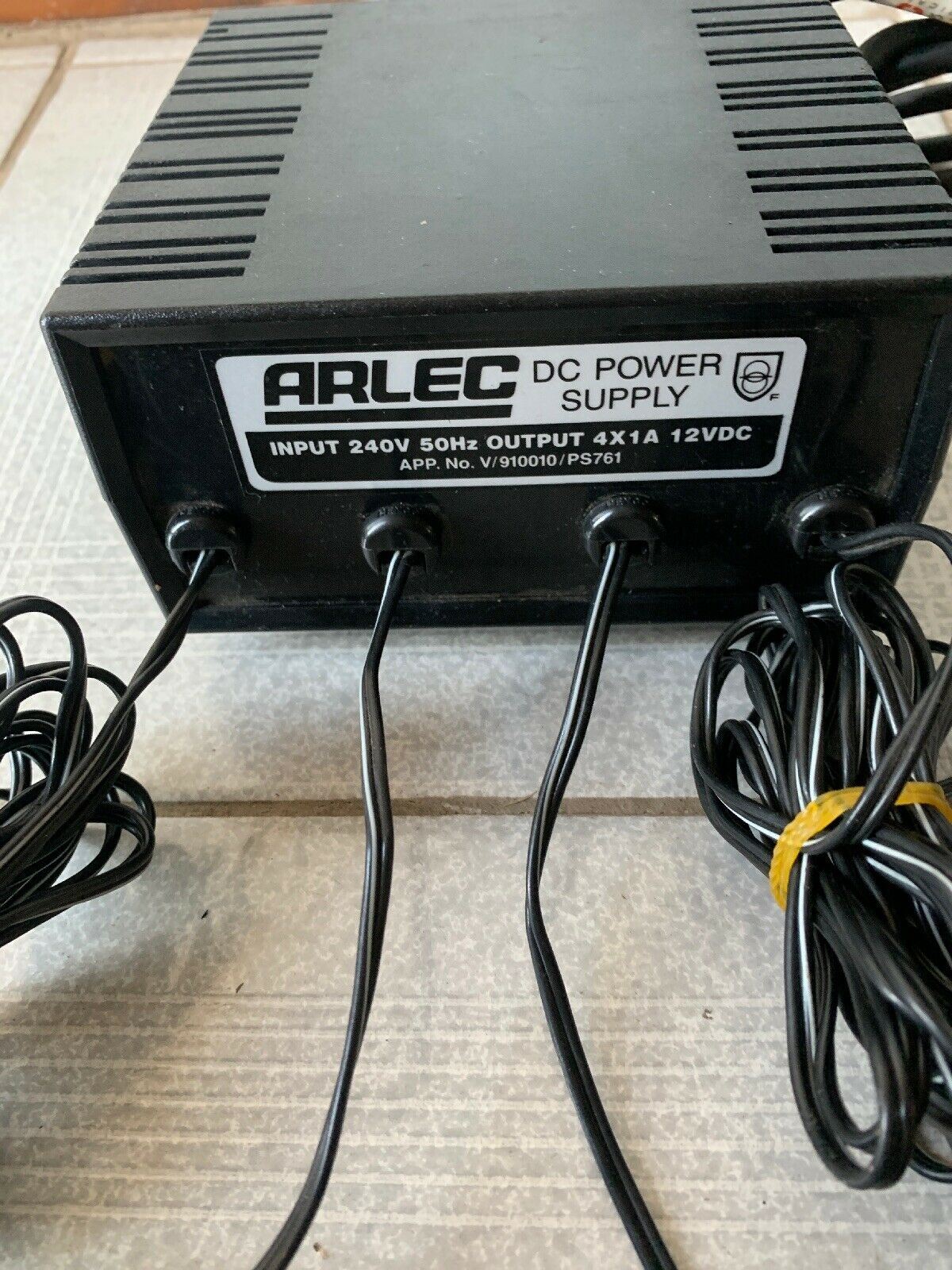 Arlec DC Power Supply Input 240V 50hz Output 4x1A 12VDC V/910010/PS761