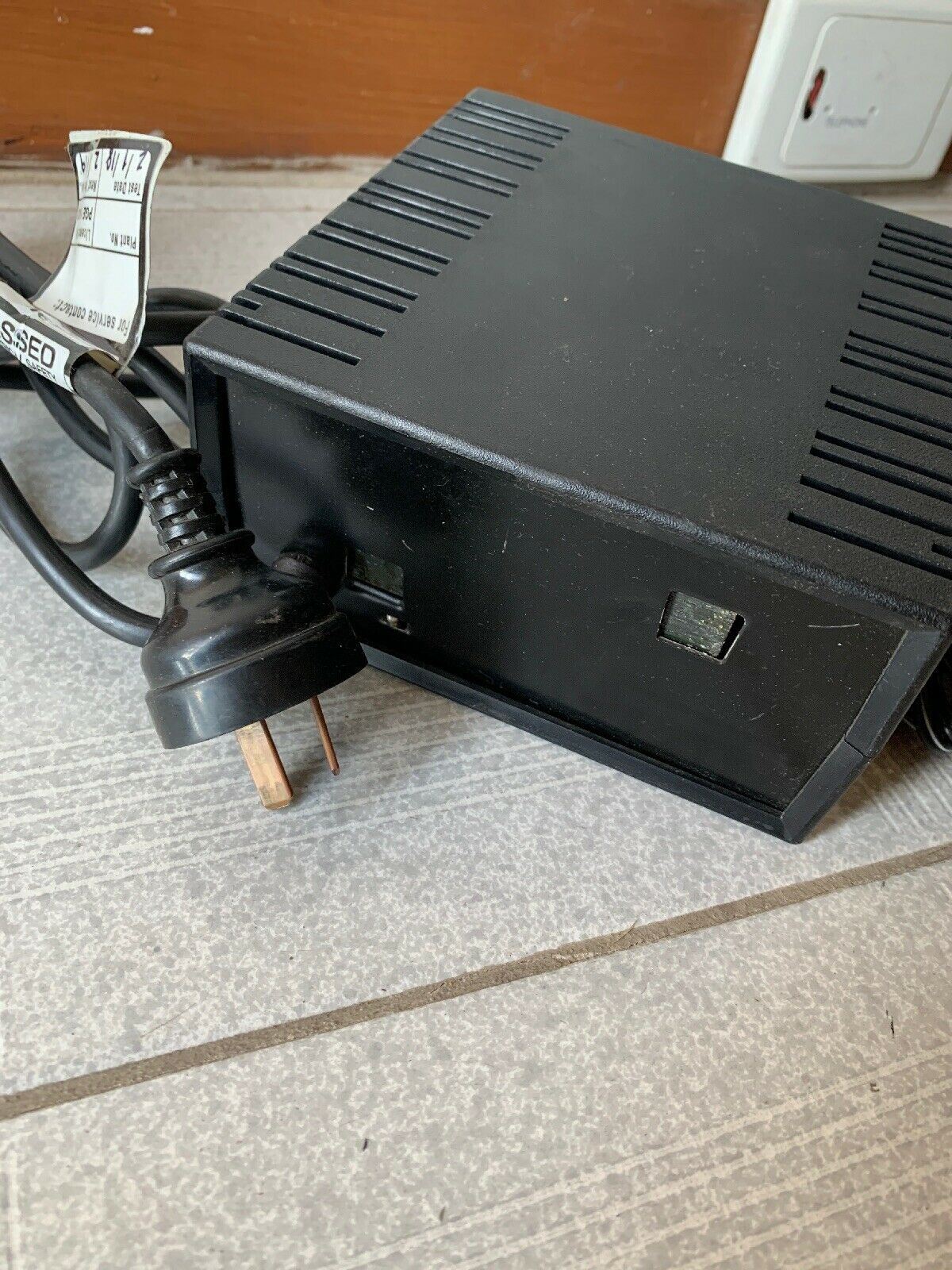 Arlec DC Power Supply Input 240V 50hz Output 4x1A 12VDC V/910010/PS761