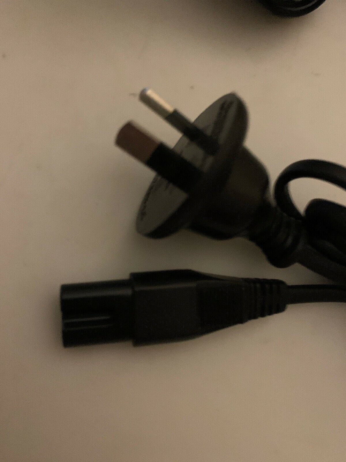 Genuine Sony AC-LS1A AC Adapter DC 4.2V--1.5A for Digital Camera