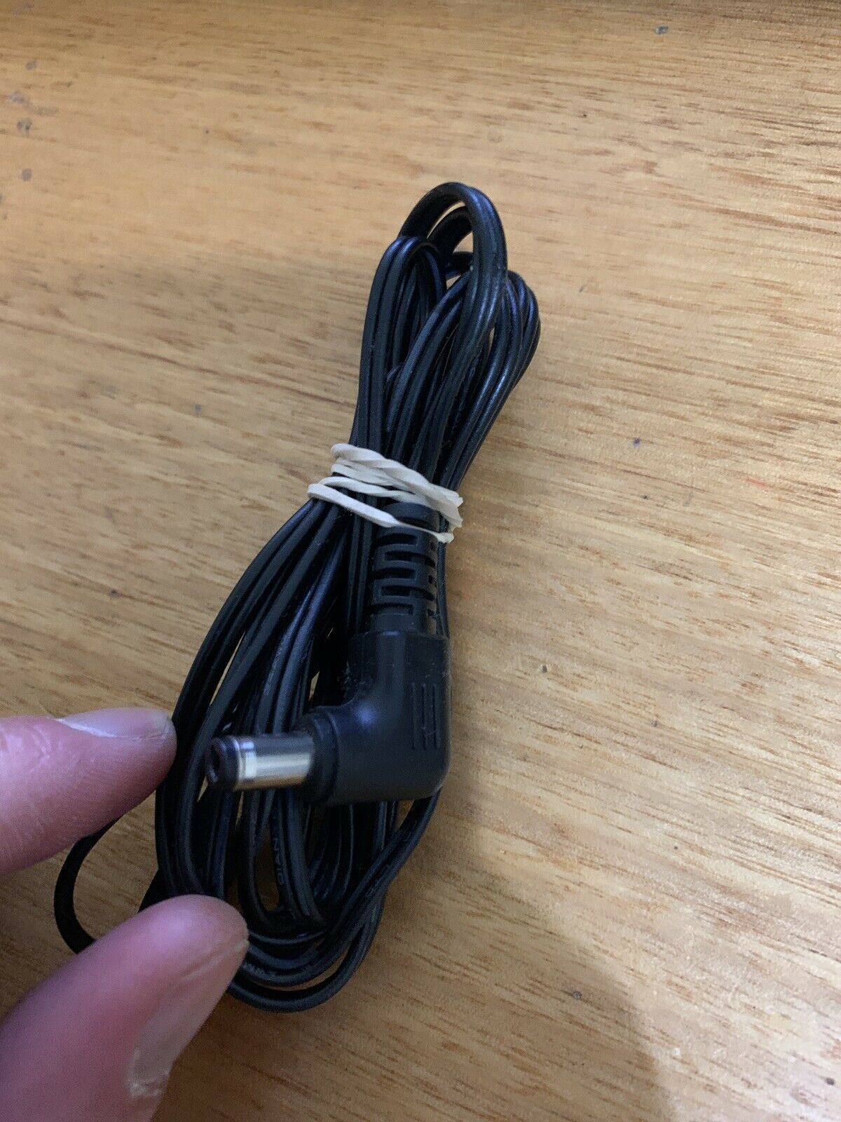 Huntkey Technicolor HKC00405008-9G AC Adapter 5v 0.8A