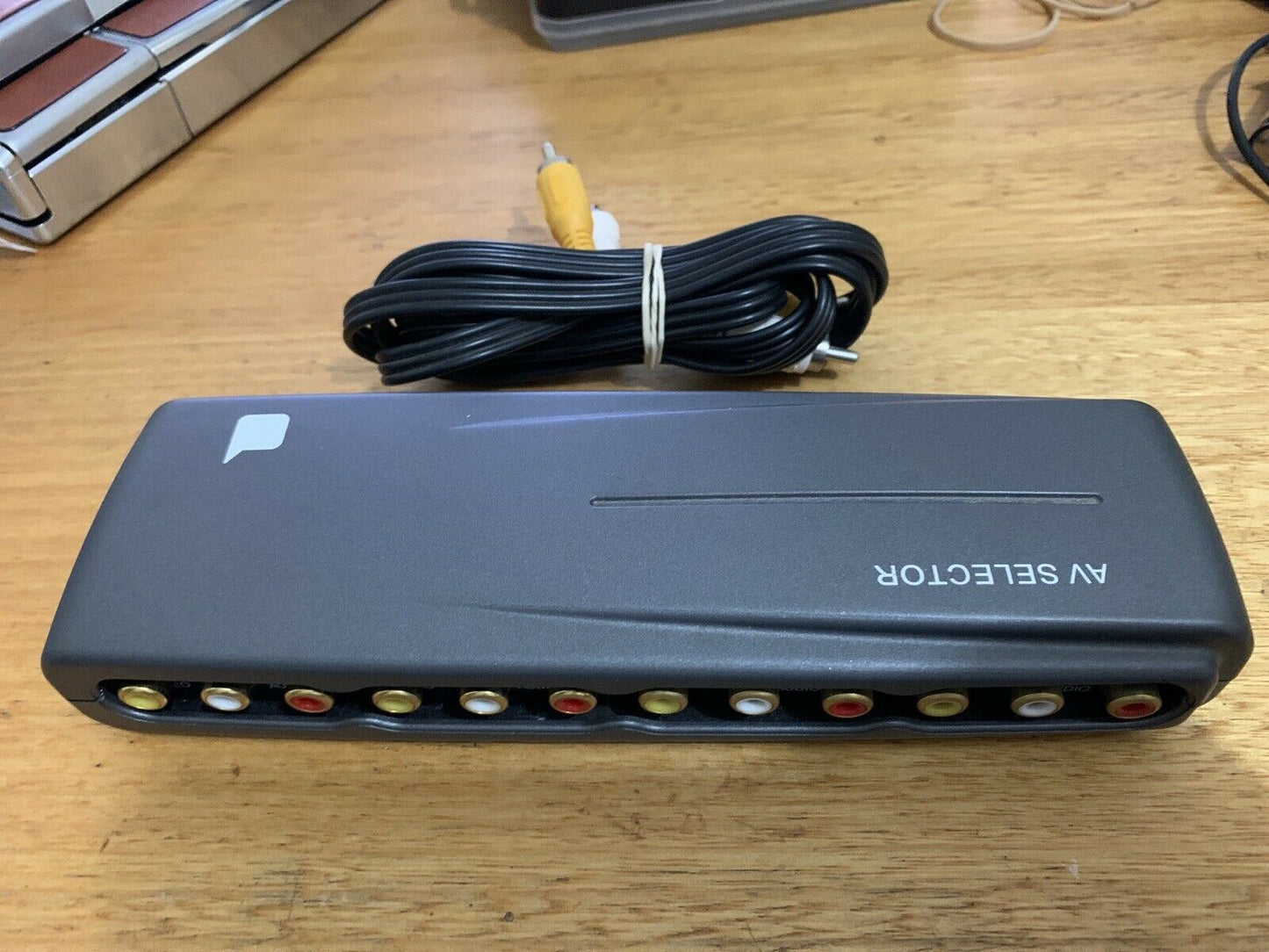 DSE AV Selector 4 Way For DVD, Xbox, PlayStation, Pay TV Nintendo