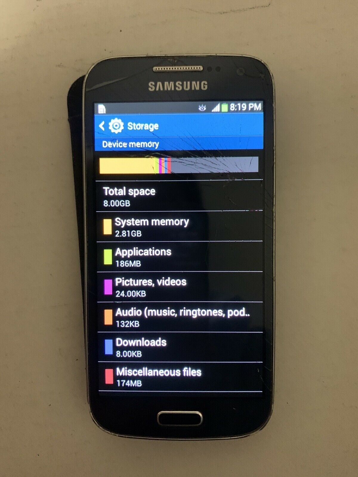 Samsung Galaxy S4 Mini GT-I9195T - 8GB - Black Mist Smartphone *Cracked Screen*