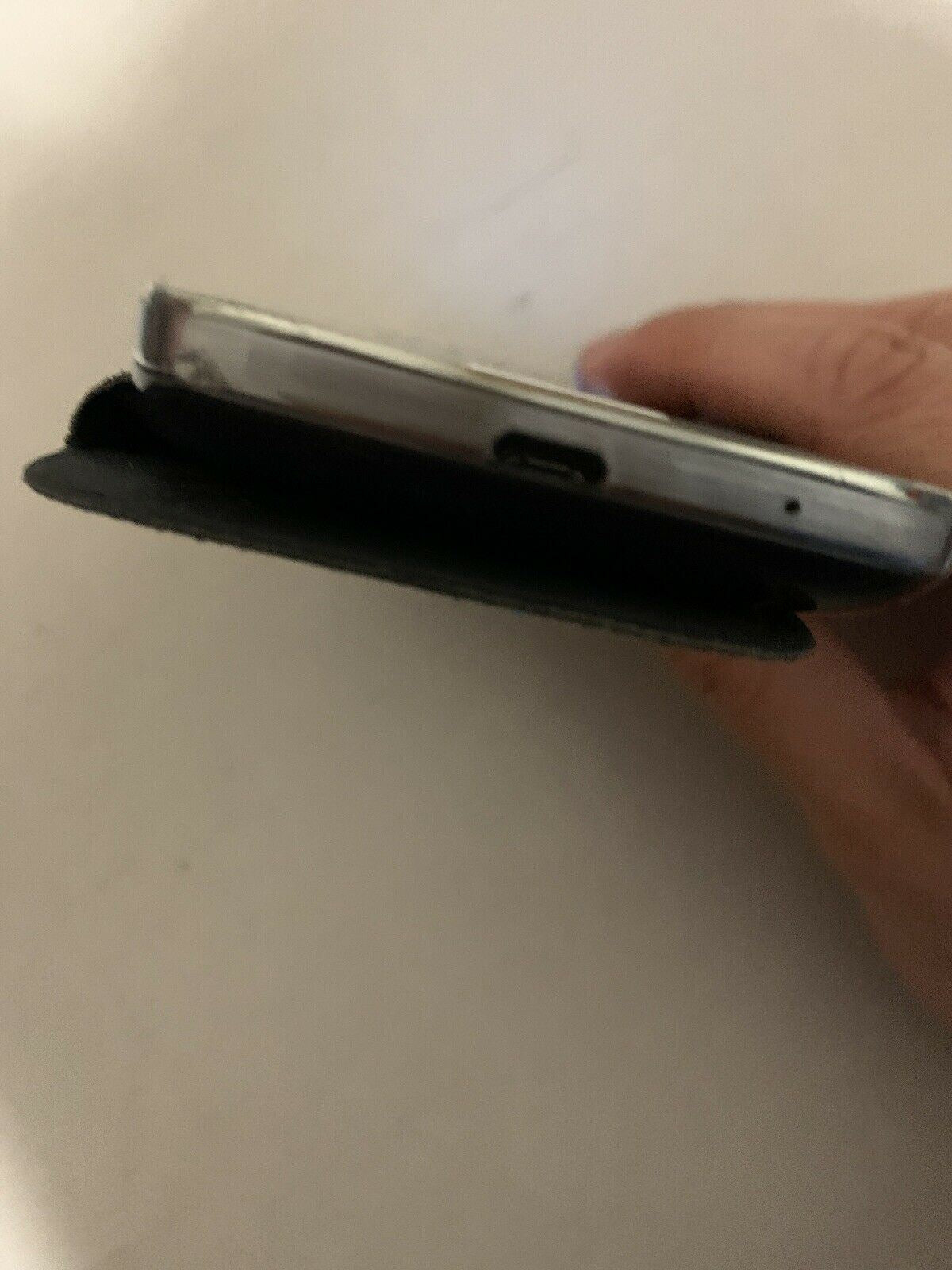 Samsung Galaxy S4 Mini GT-I9195T - 8GB - Black Mist Smartphone *Cracked Screen*