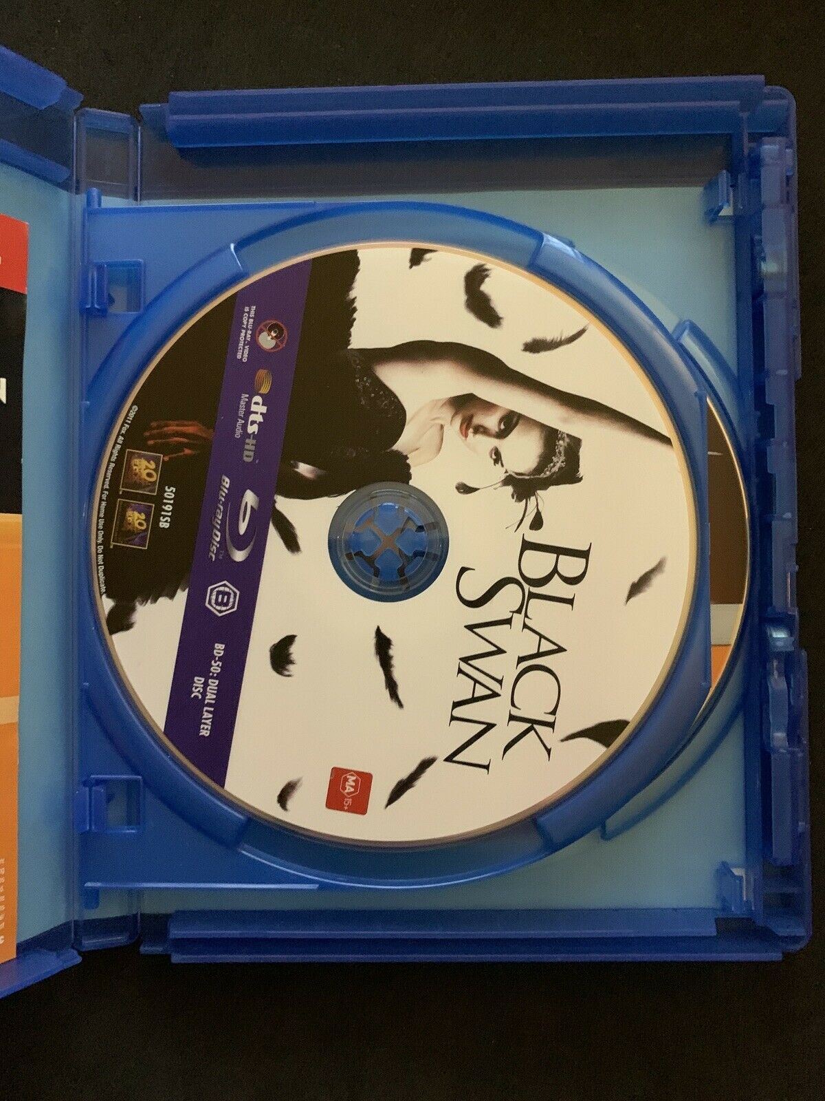 Black Swan (Blu-ray, 2010, 2-Disc Set) Natalie Portman, Mila Kunis - Region B