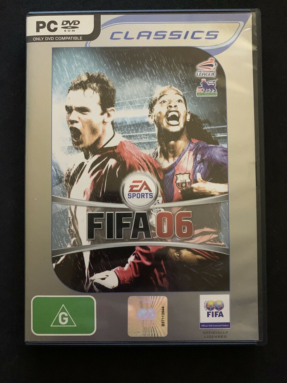 FIFA 06 EA SPORTS Ronaldinho - PC DVD Windows Game