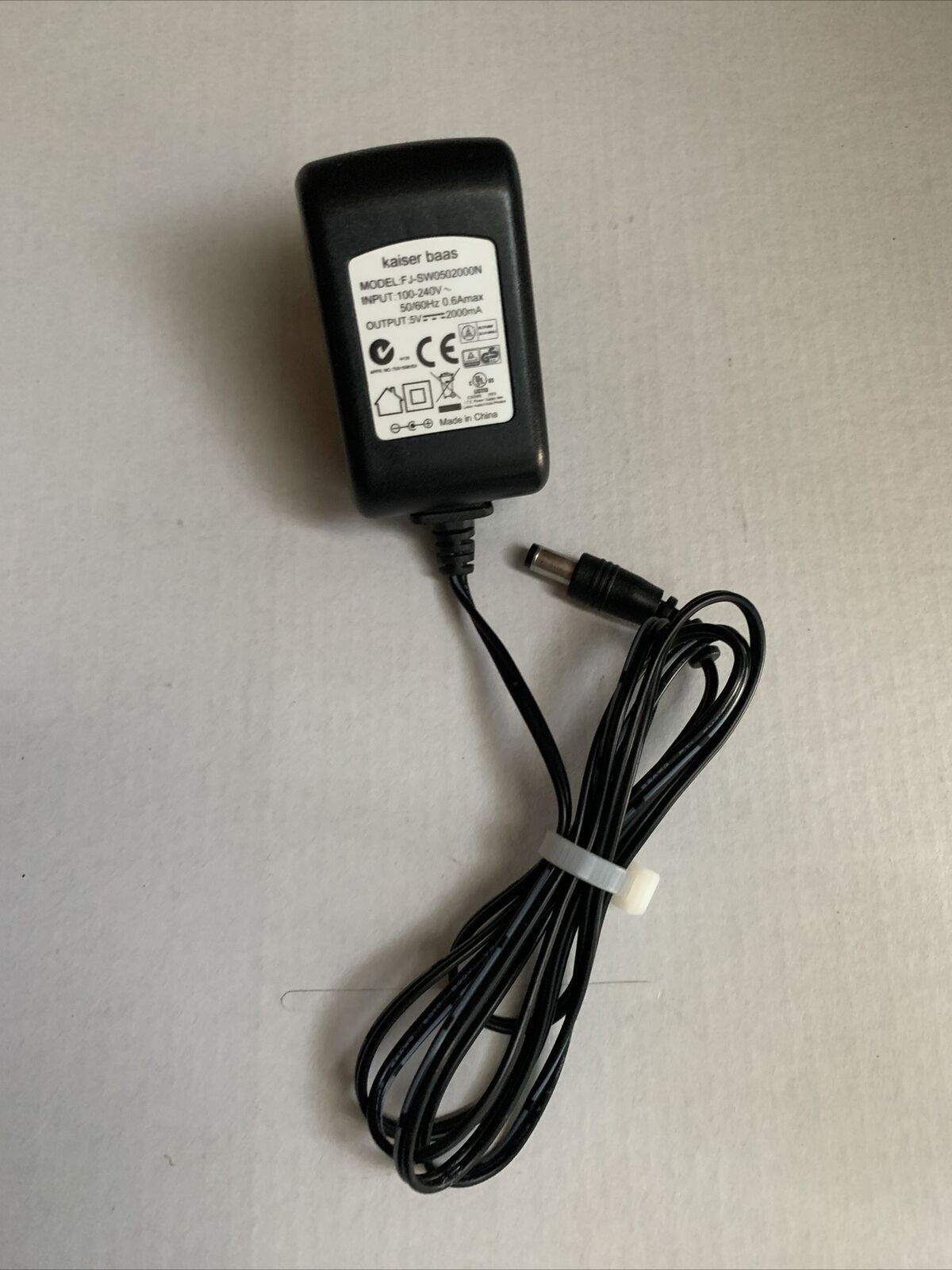 Genuine Kaiser Bass FJ-SW0502000N AC Adaptor 5v 2000mA Power Supply