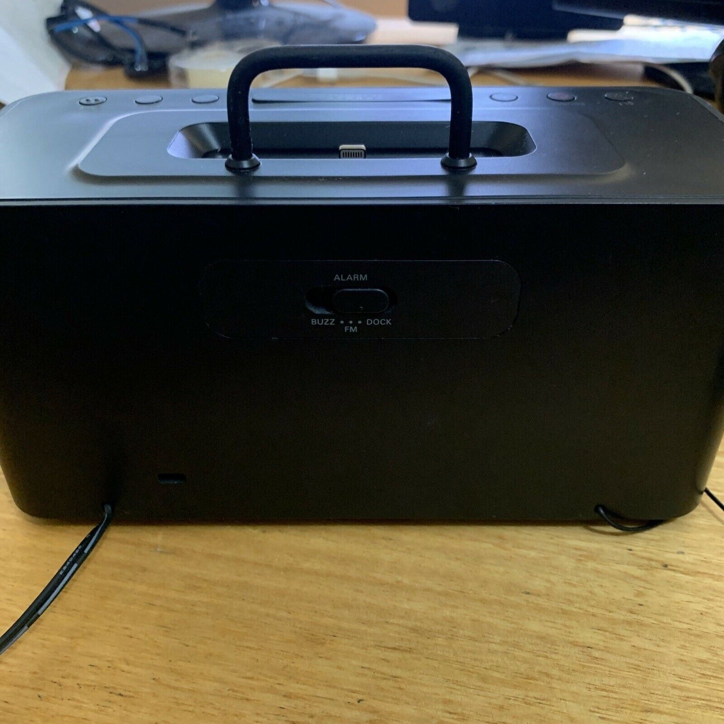 Philips AJ6200DBZ/98 Clock Radio Lightning iPhone Dock