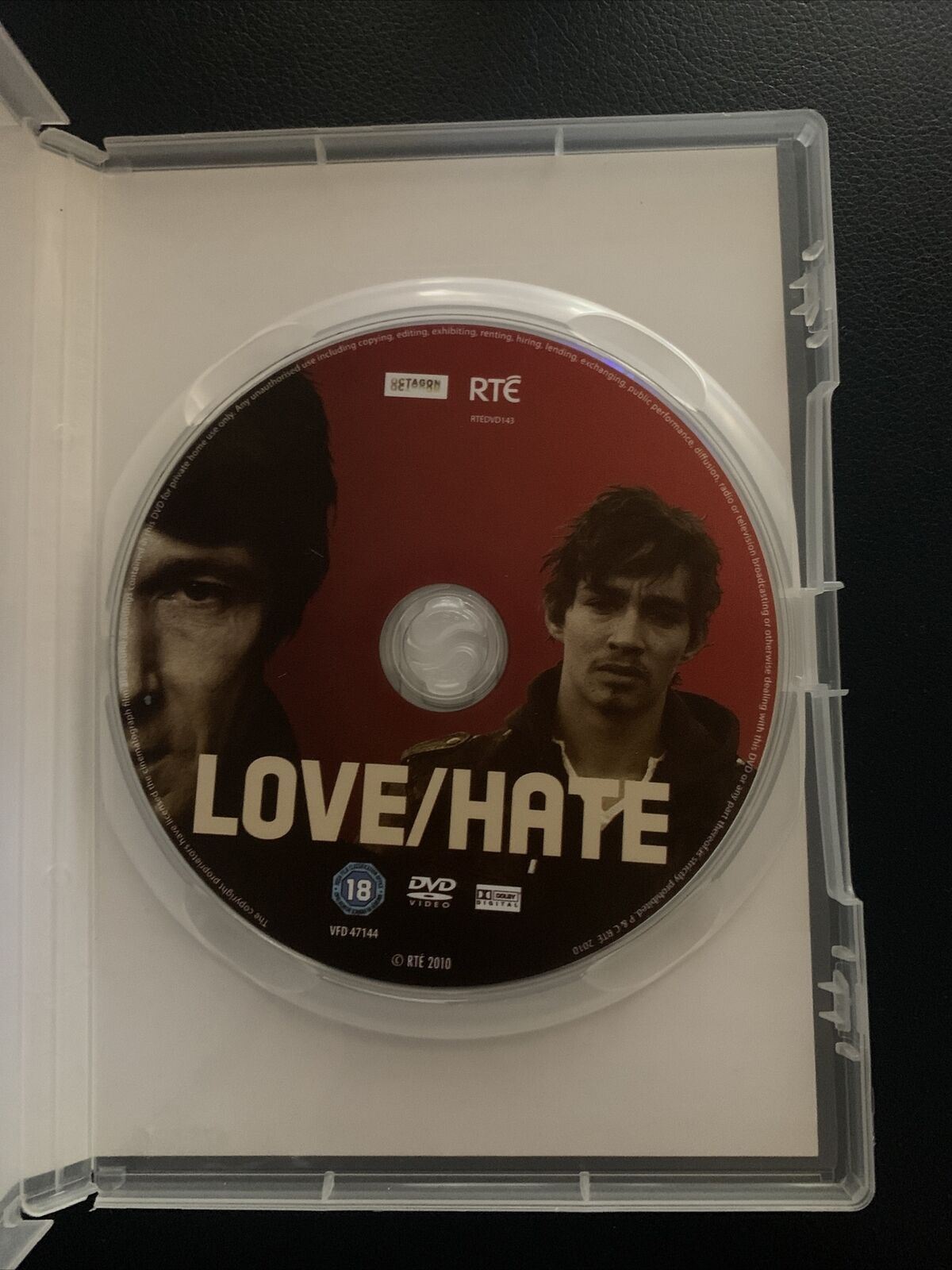 Love/Hate - Season 1 (DVD, 2010) Aidan Gillen, Robert Sheehan