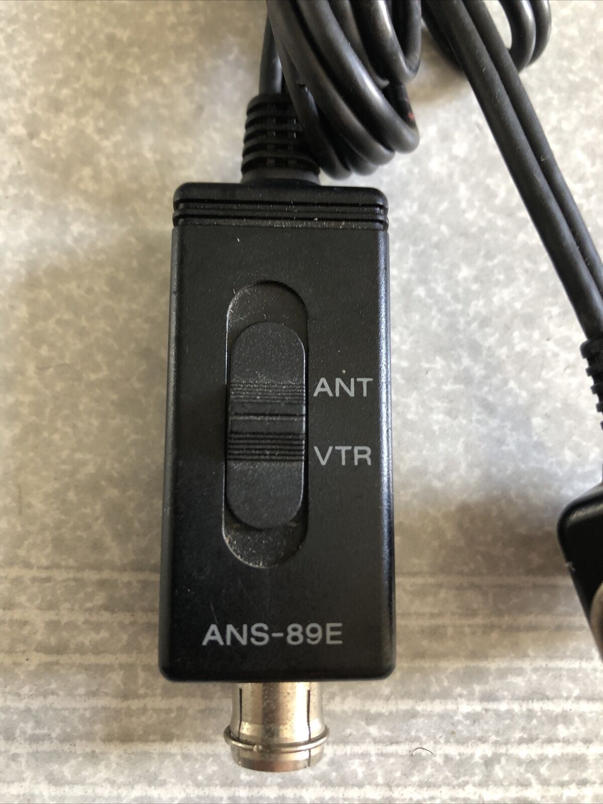 ANS-89E Antenna/VTR RF Coax Male/Female Switch UHF TV Interface