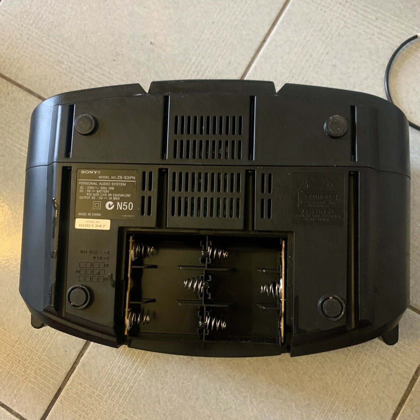 Sony ZS-S3iPN Portable CD iPod iPhone AM/FM Radio Player *Missing Battery Lid*