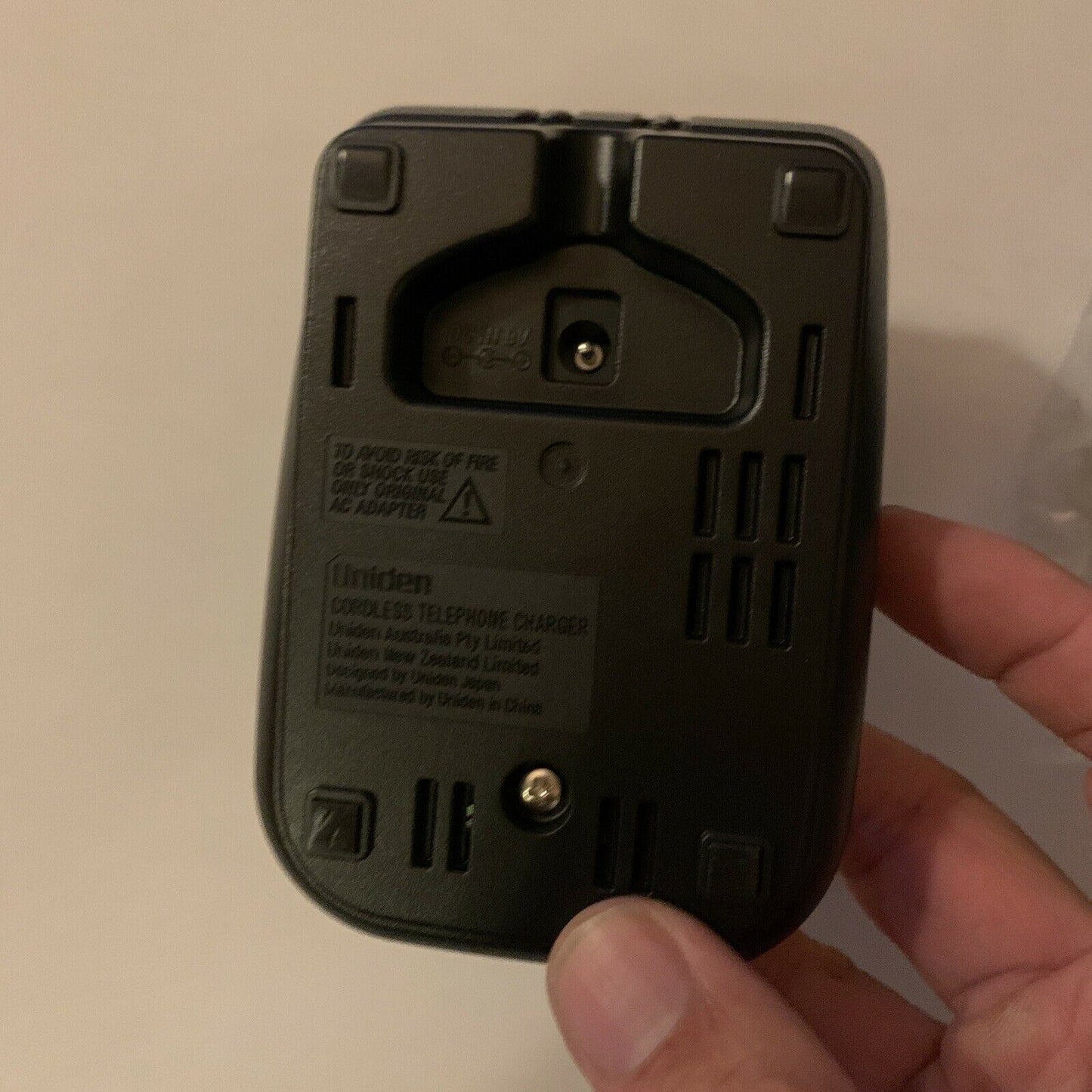 *New* Uniden Cordless Telephone Handset Charger With AC Adaptor AAD-600S