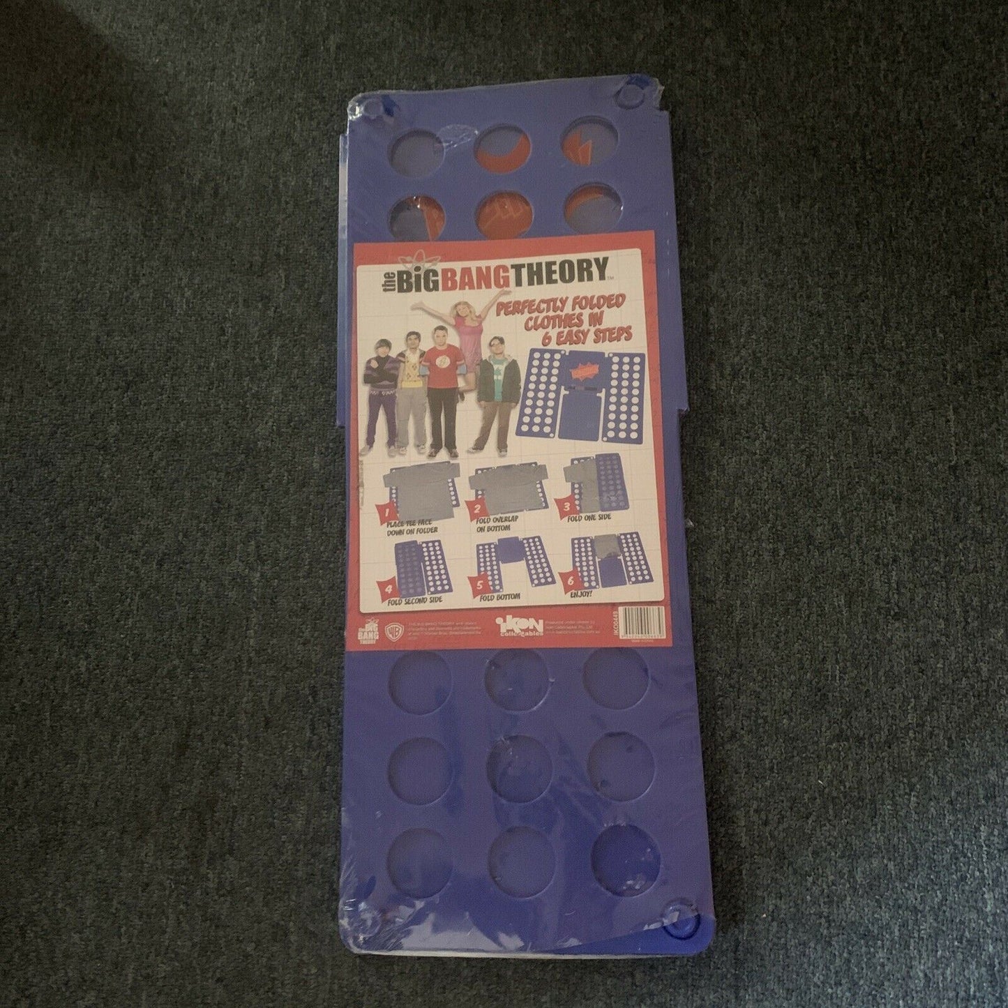 *New Sealed* The Big Bang Theory - Bazinga T-Shirt Folder