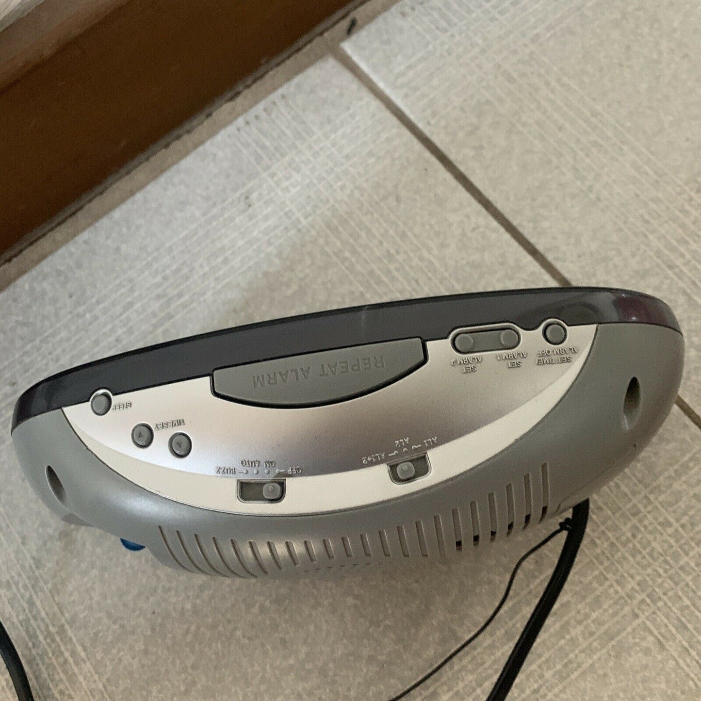 Philips AJ3540/79 Clock Alarm AM/FM Radio