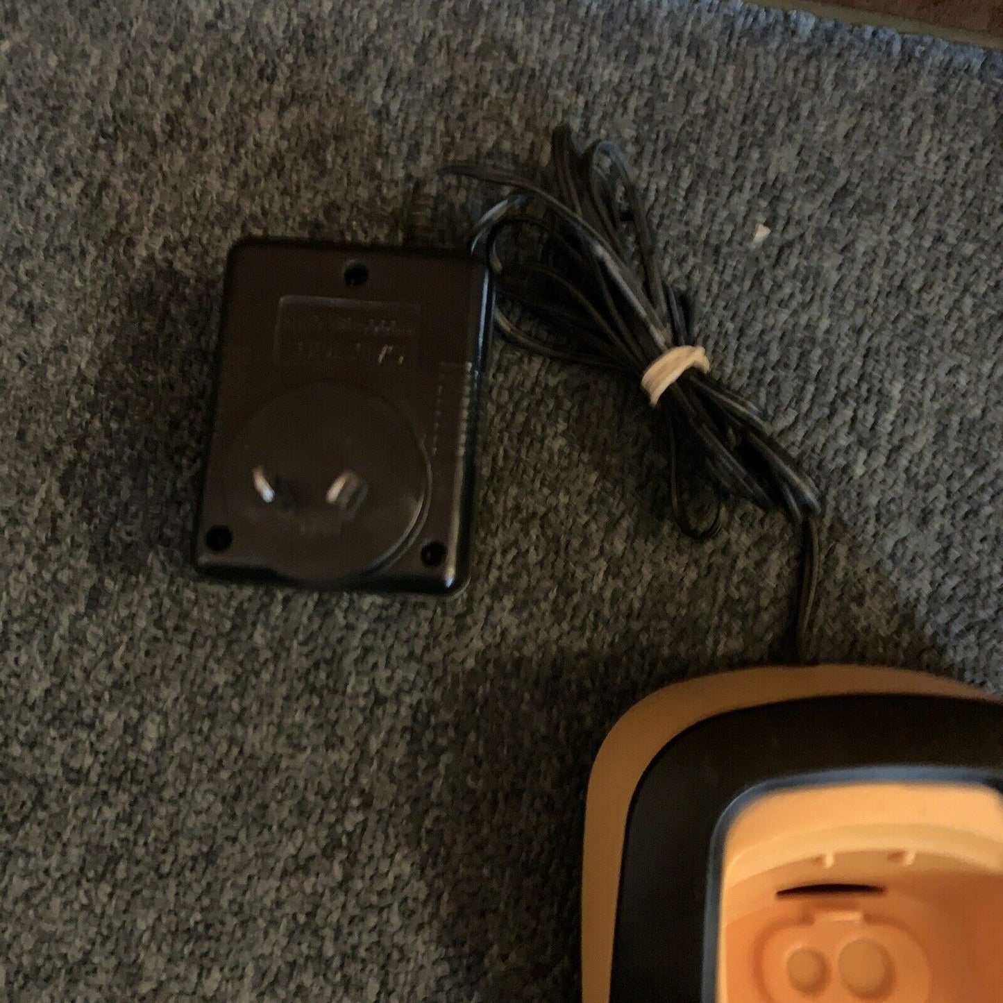 Uniden Submersible Handset Waterproof & Cordless Telephone Charger TWX977