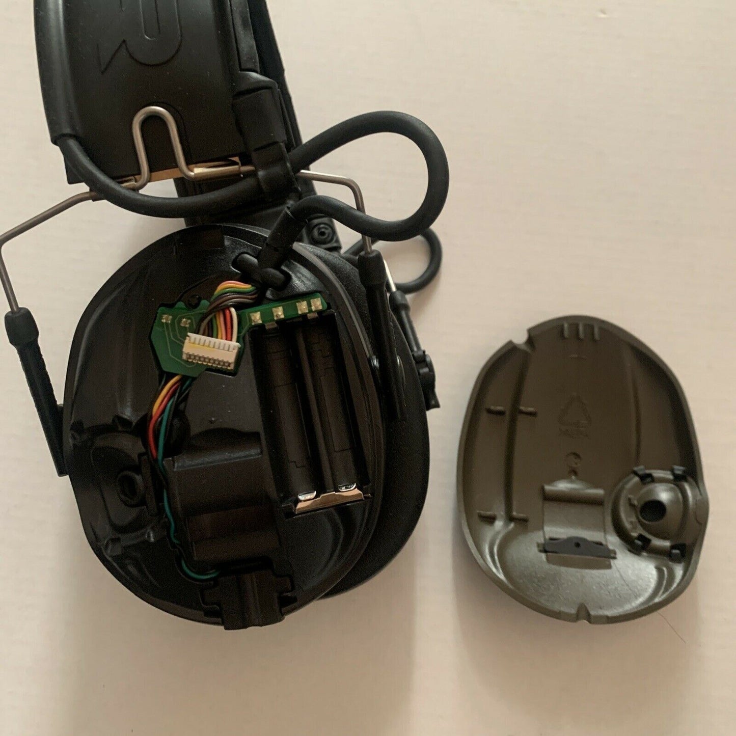 3M - Peltor SportTac Ear Defender Hunting Electronic Active Hearing Protector