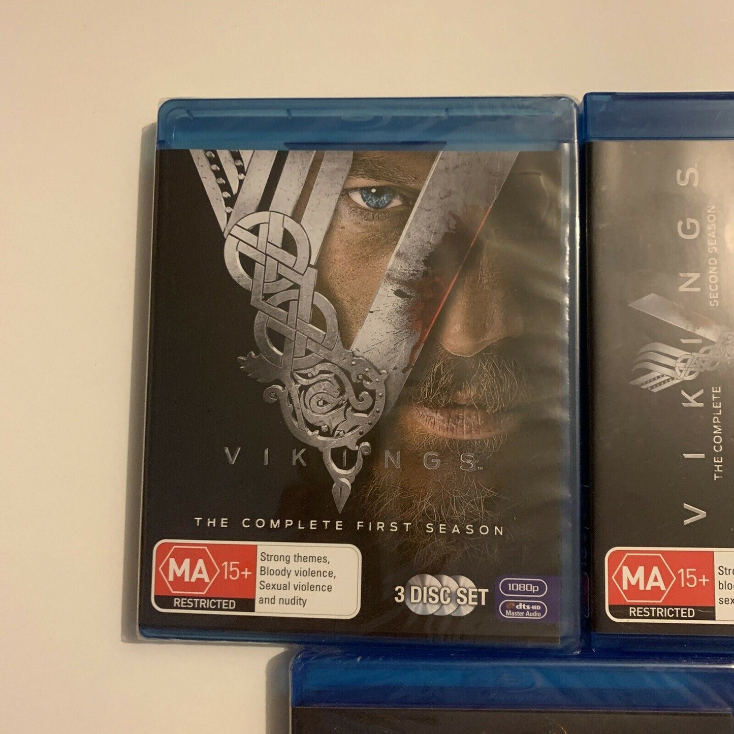 Vikings : Season 1,2,3,4 (Bluray, 2016, 15-Disc) Travis Fimmel Region B