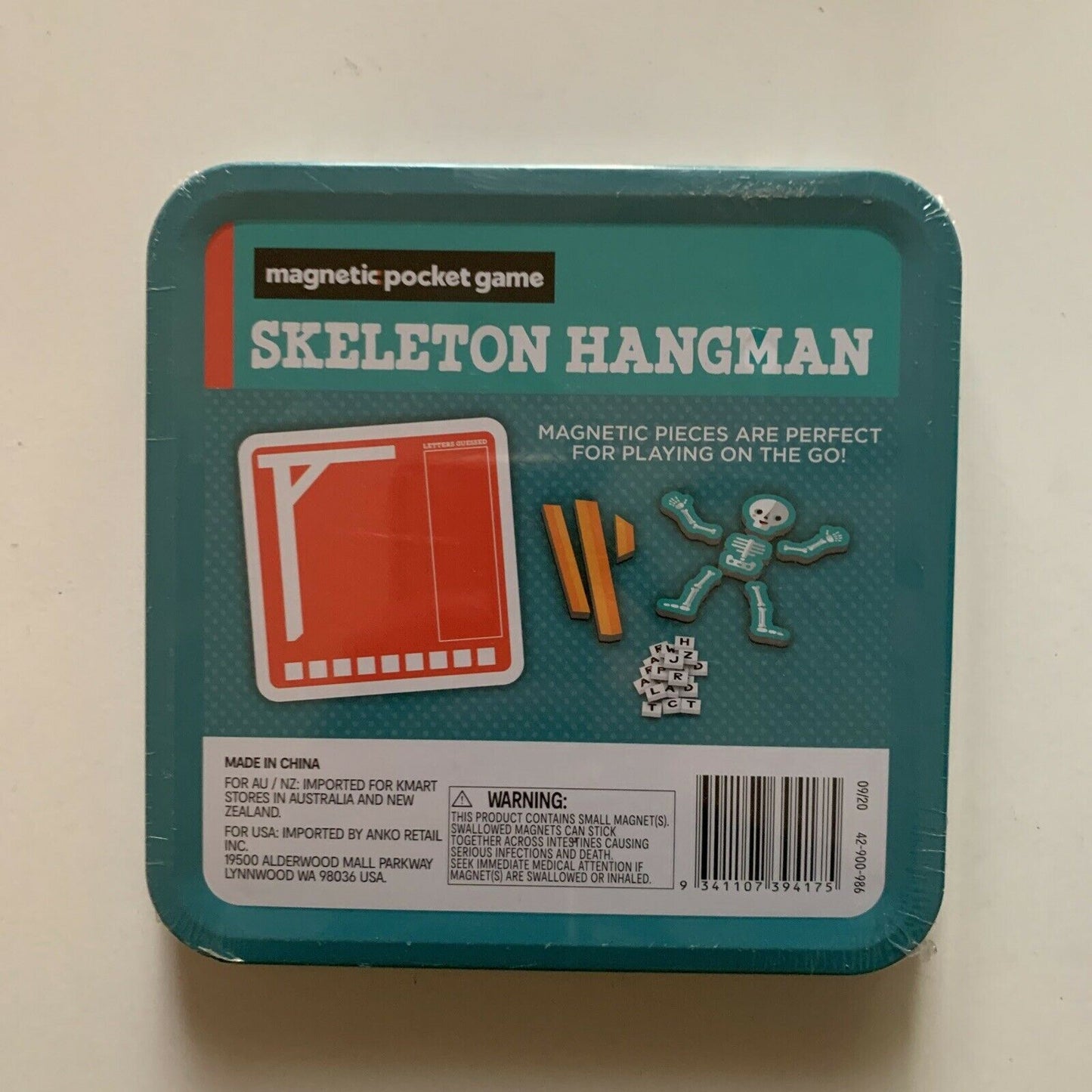 *New Sealed* Magnetic Pocket Game: Skeleton Hangman Game