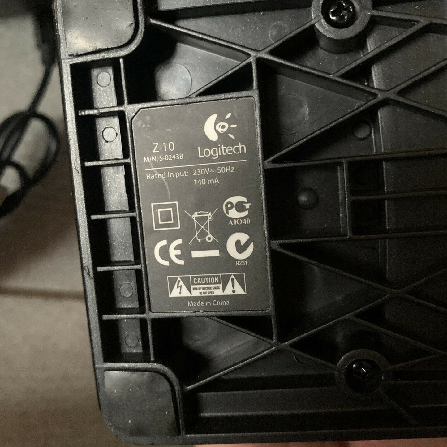 Logitech Z-10 Computer Speaker System S-0243B USB