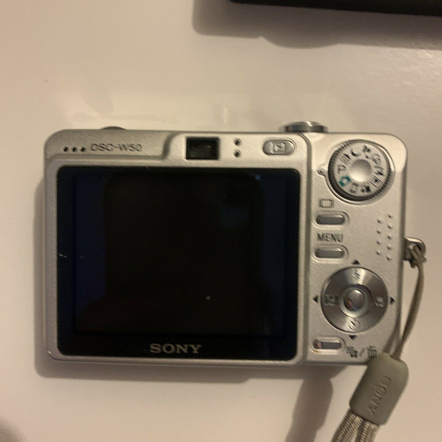 Sony Cyber-Shot DSC-W50 Digital Camera With Charger & Memory Card 6.0MP