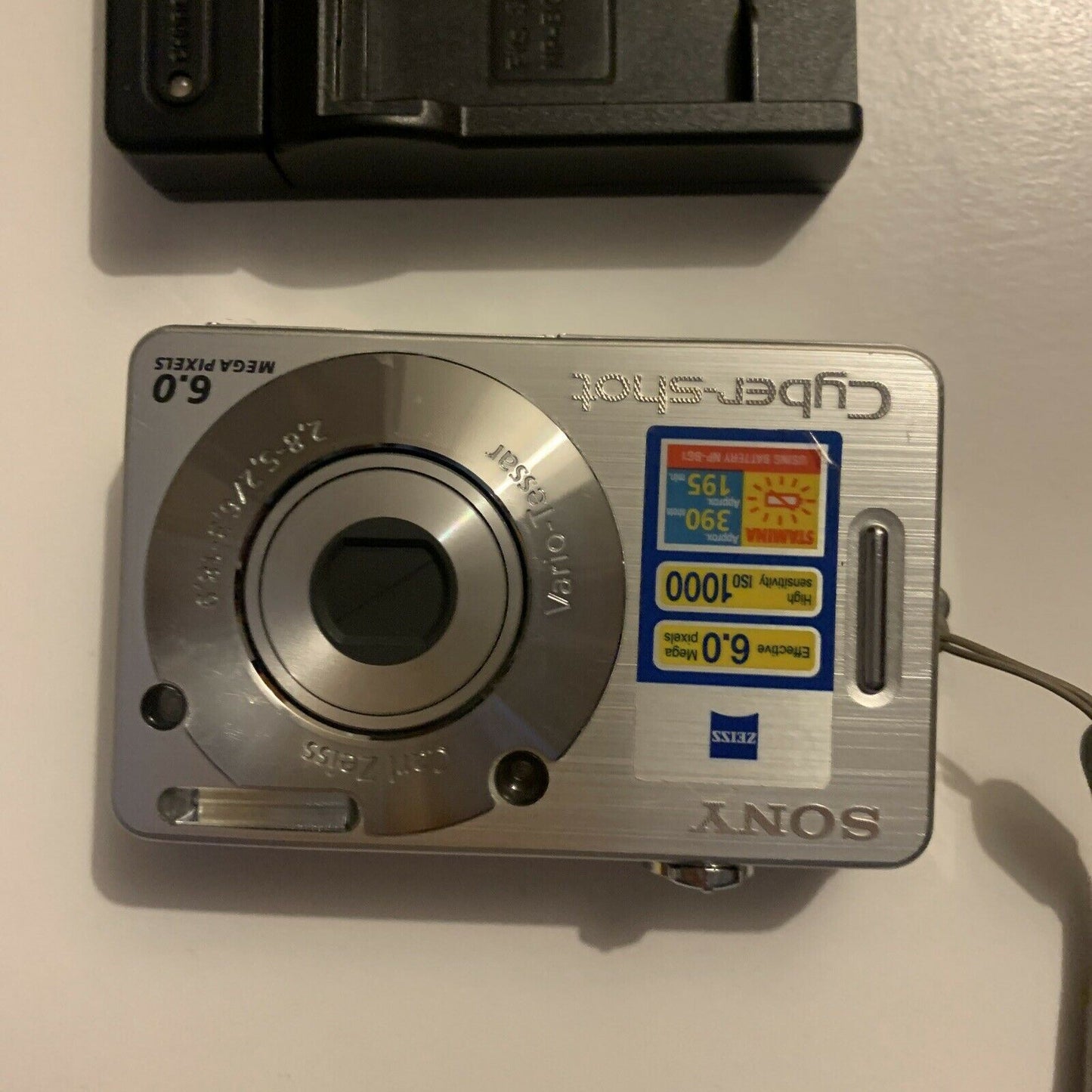 Sony Cyber-Shot DSC-W50 Digital Camera With Charger & Memory Card 6.0MP