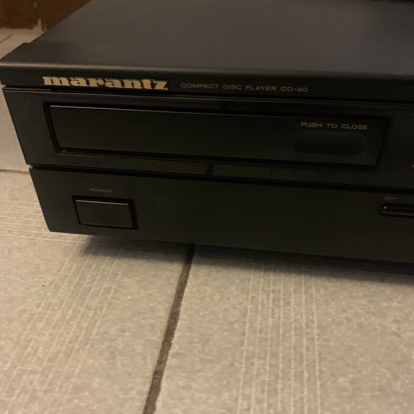 Marantz CD-40 Stereo Compact Disc Player With Remote & Manual