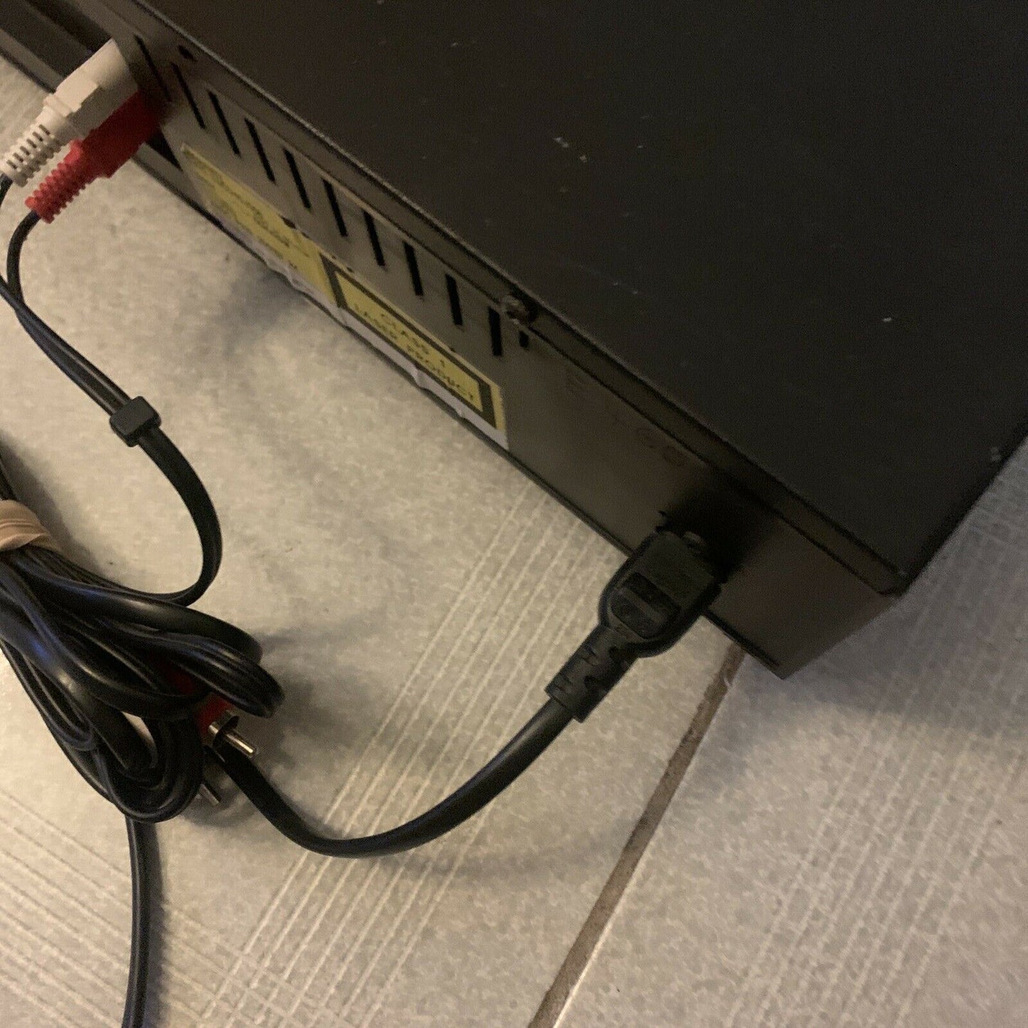 Marantz CD-40 Stereo Compact Disc Player With Remote & Manual