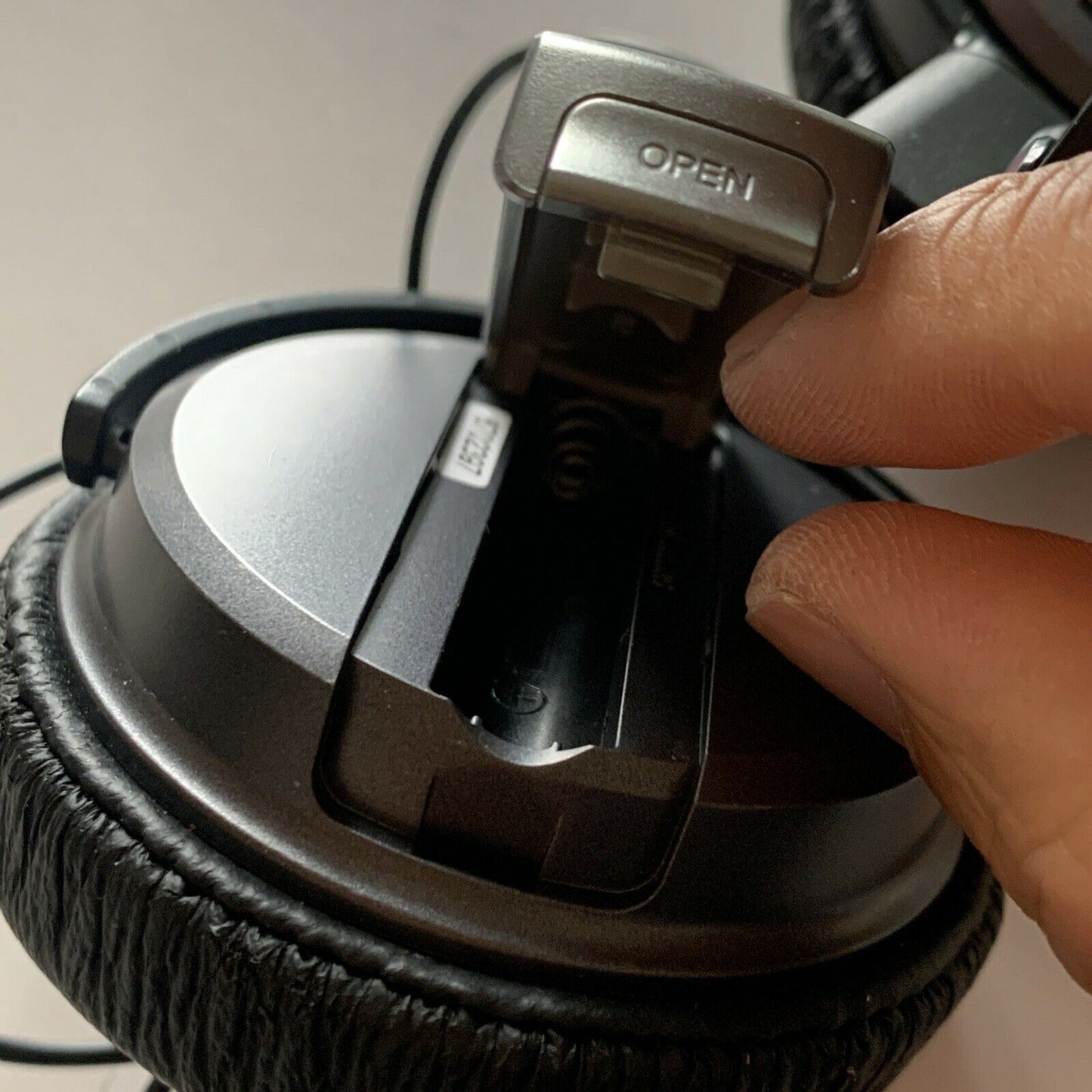 Sony Noise Cancelling Headphones MDR-NC7