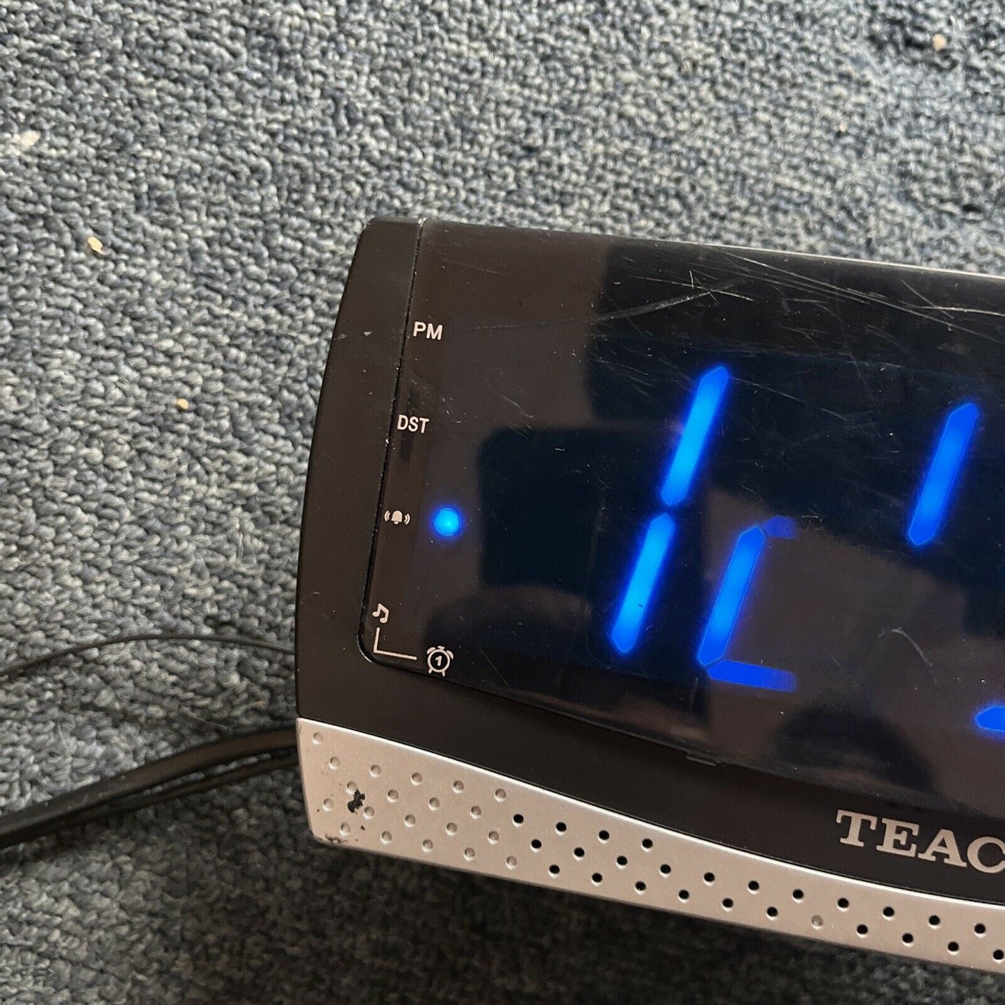 Teac CRX185U FM Clock Alarm Radio