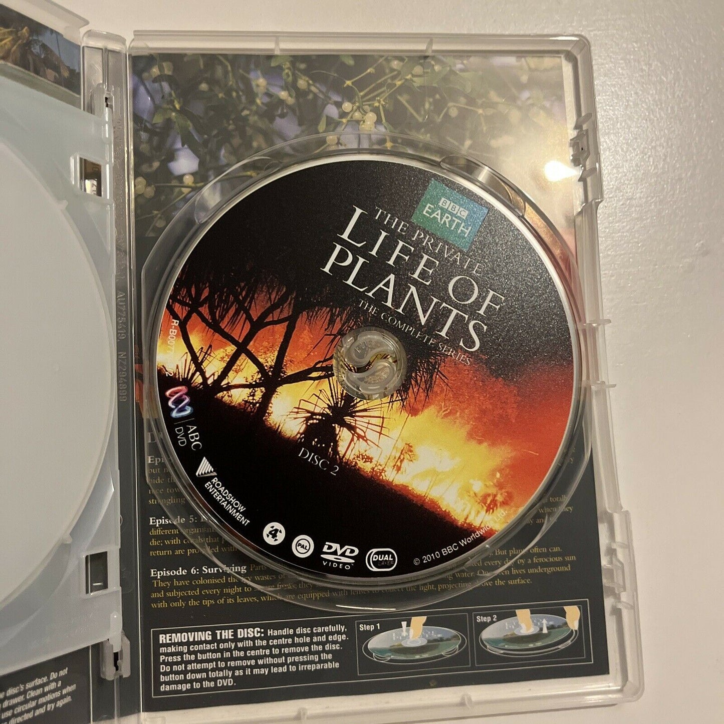 The Private Life Of Plants (DVD, 2003, 2-Disc Set) David Attenborough. Region 4