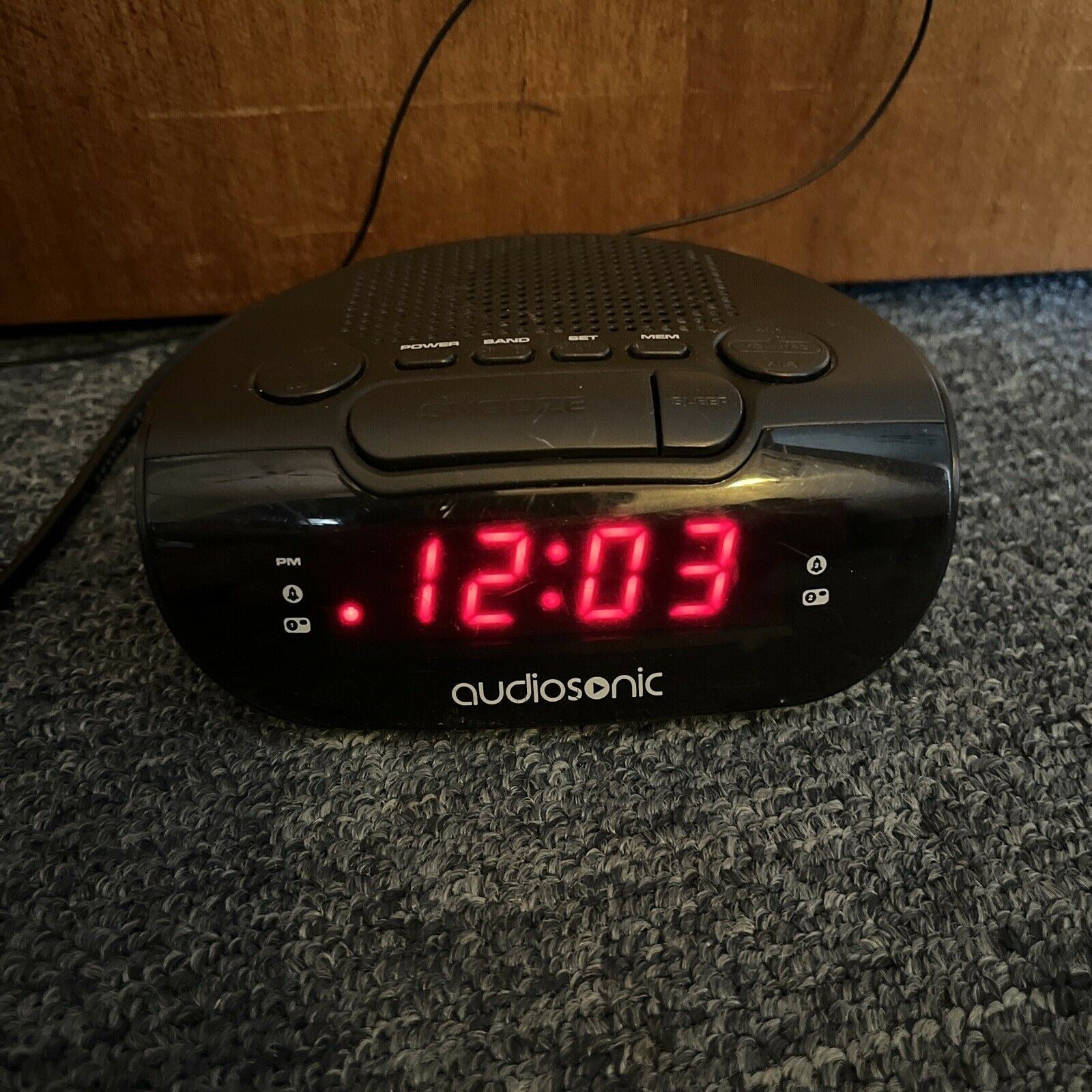 Vintage Audiosonic CR 06PL Alarm Clock AM FM Radio Retro Unit vintage-audiosonic-cr-06pl-alarm-clock-am-fm-radio-retro-unit