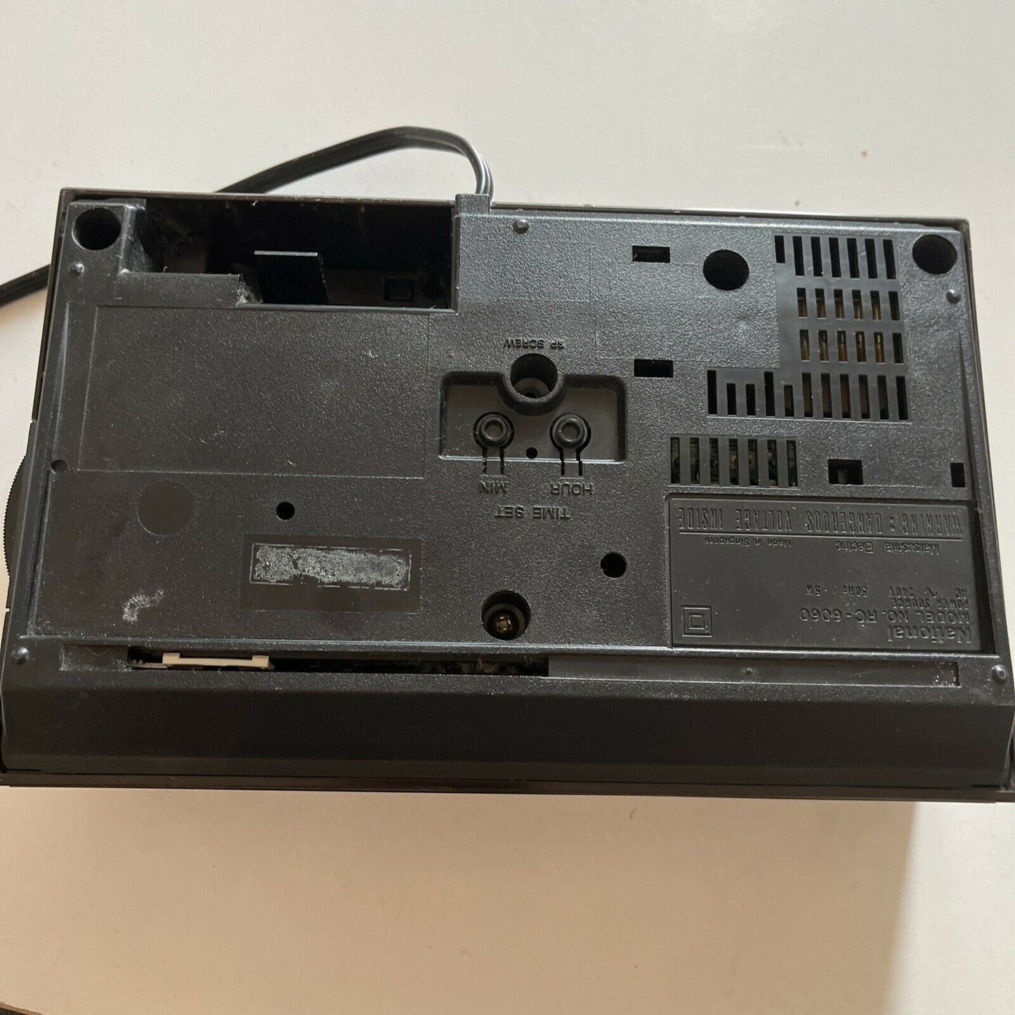 Vintage National RC-6060 Alarm Clock Radio FM/AM