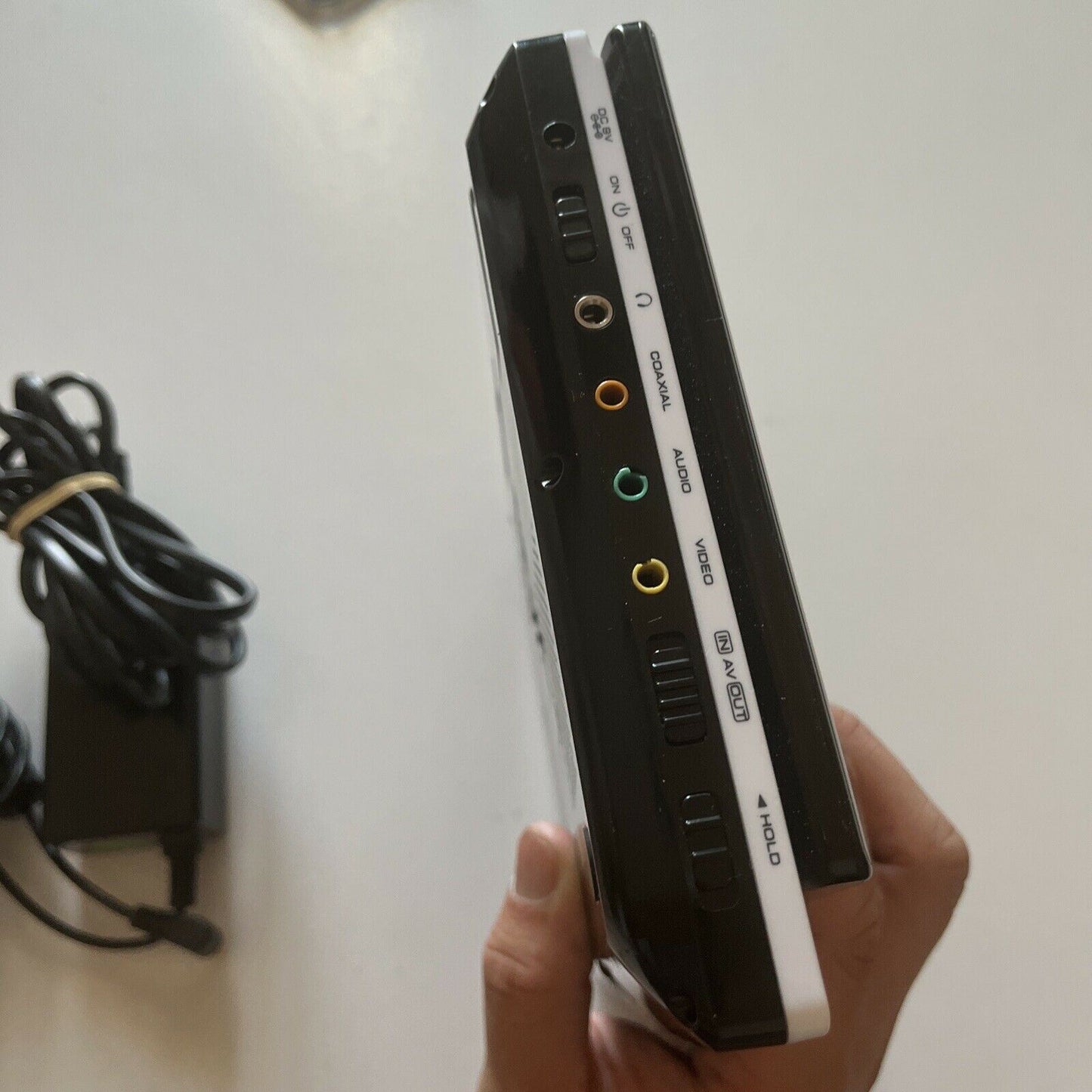 Base TF-DVD7751D 7" Portable DVD Player 17.5cm CD MP3 Play