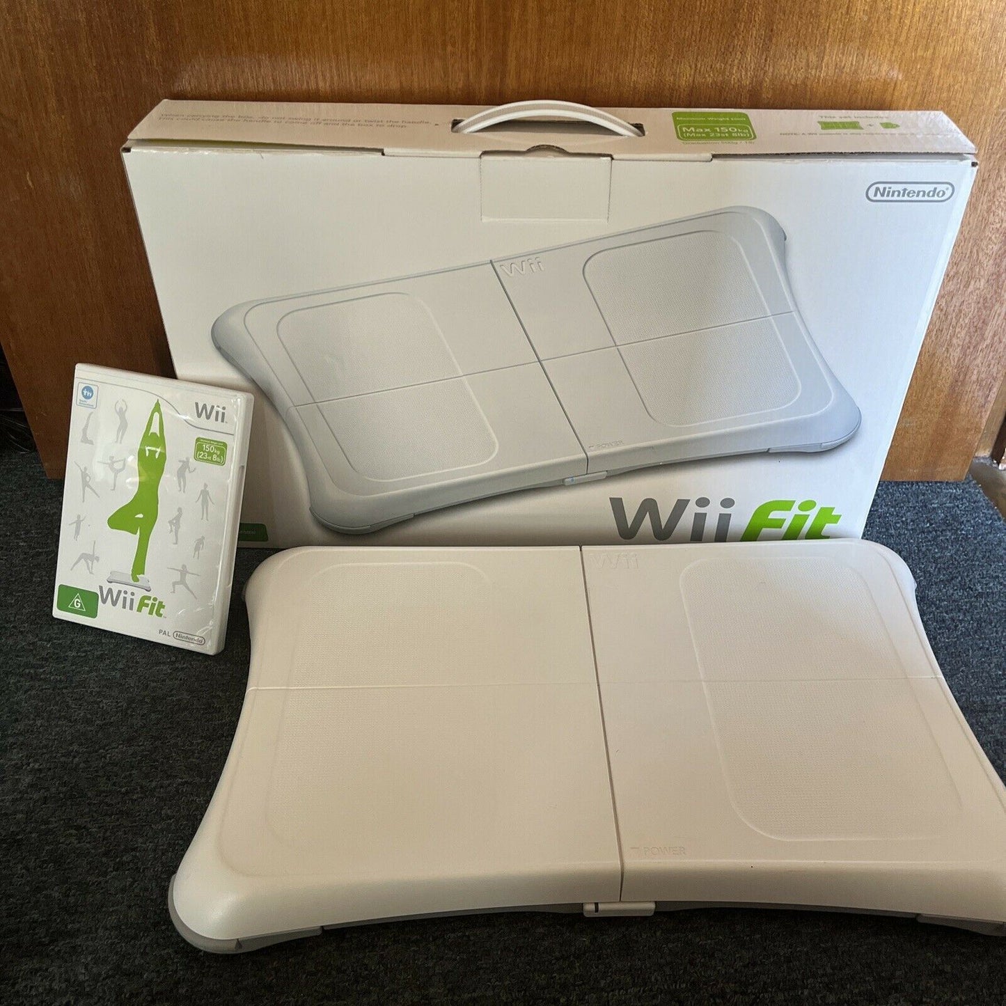 Nintendo Wii Fit Balance Fitness Board Boxed w/ Wii Fit Game