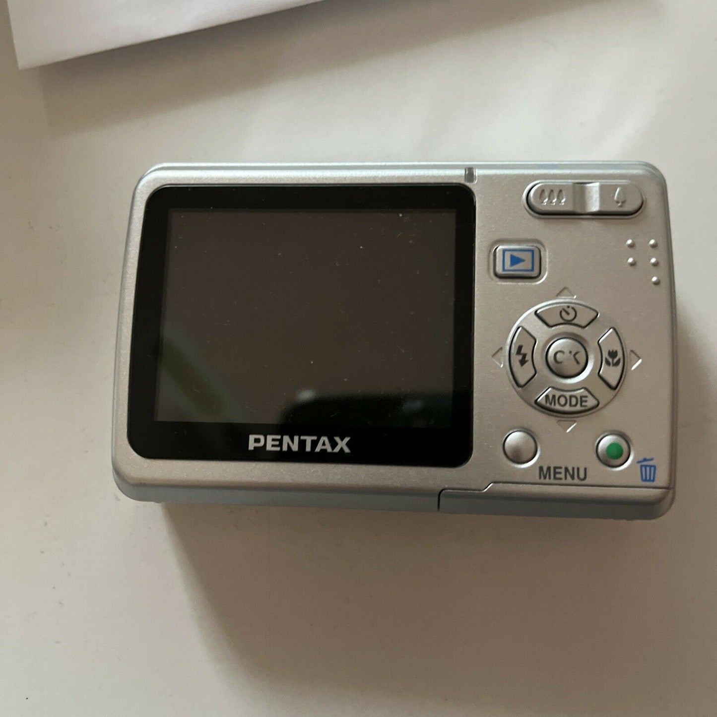 Pentax Optio E40 Digital Camera 8.1MP With Box Manual